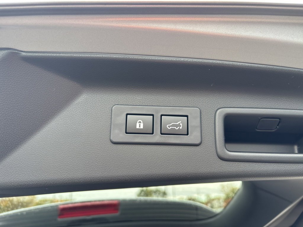 New 2025 Subaru Forester Premium image 27