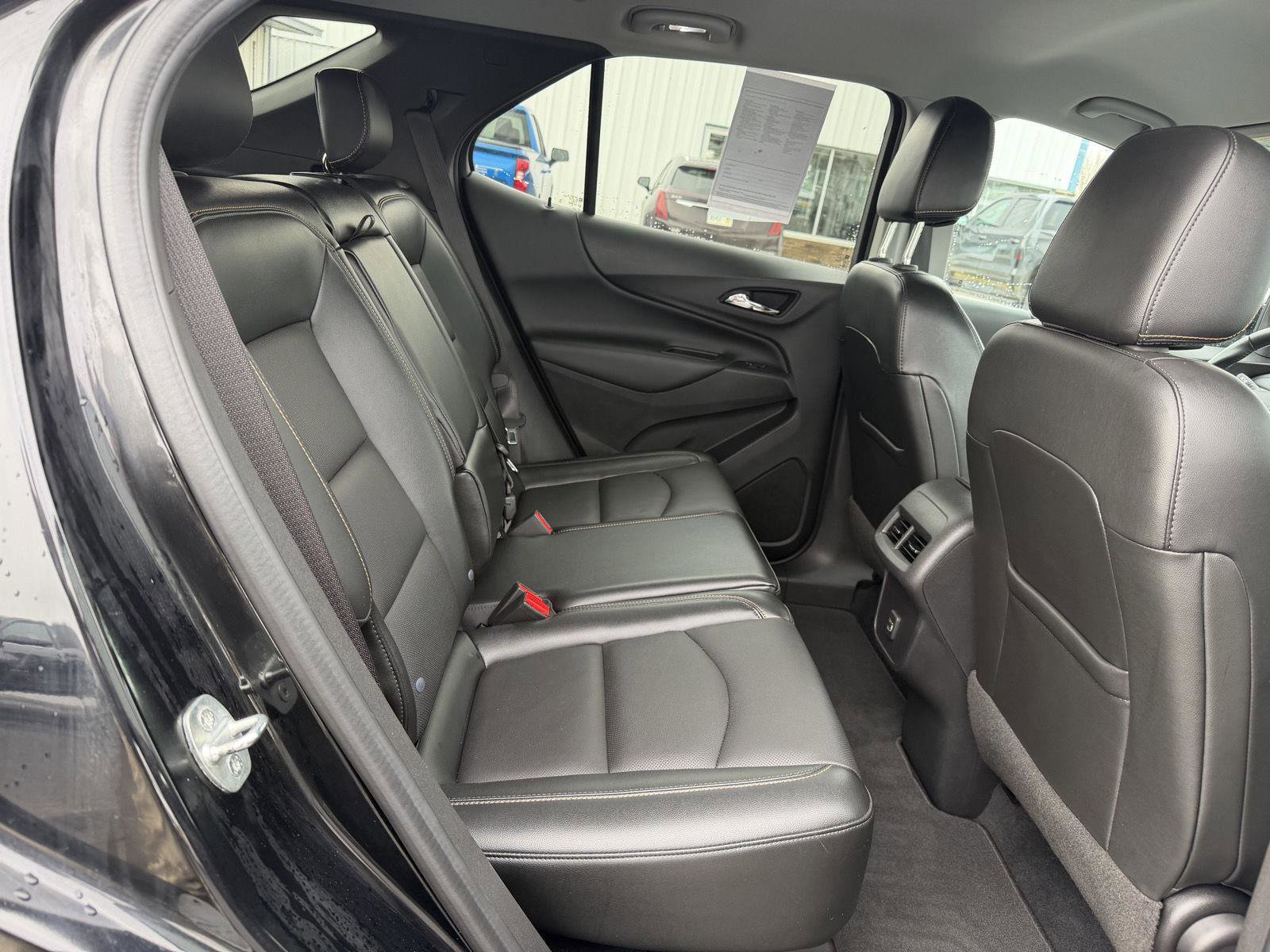Used 2020 Chevrolet Equinox LT w/ Midnight Edition image 23