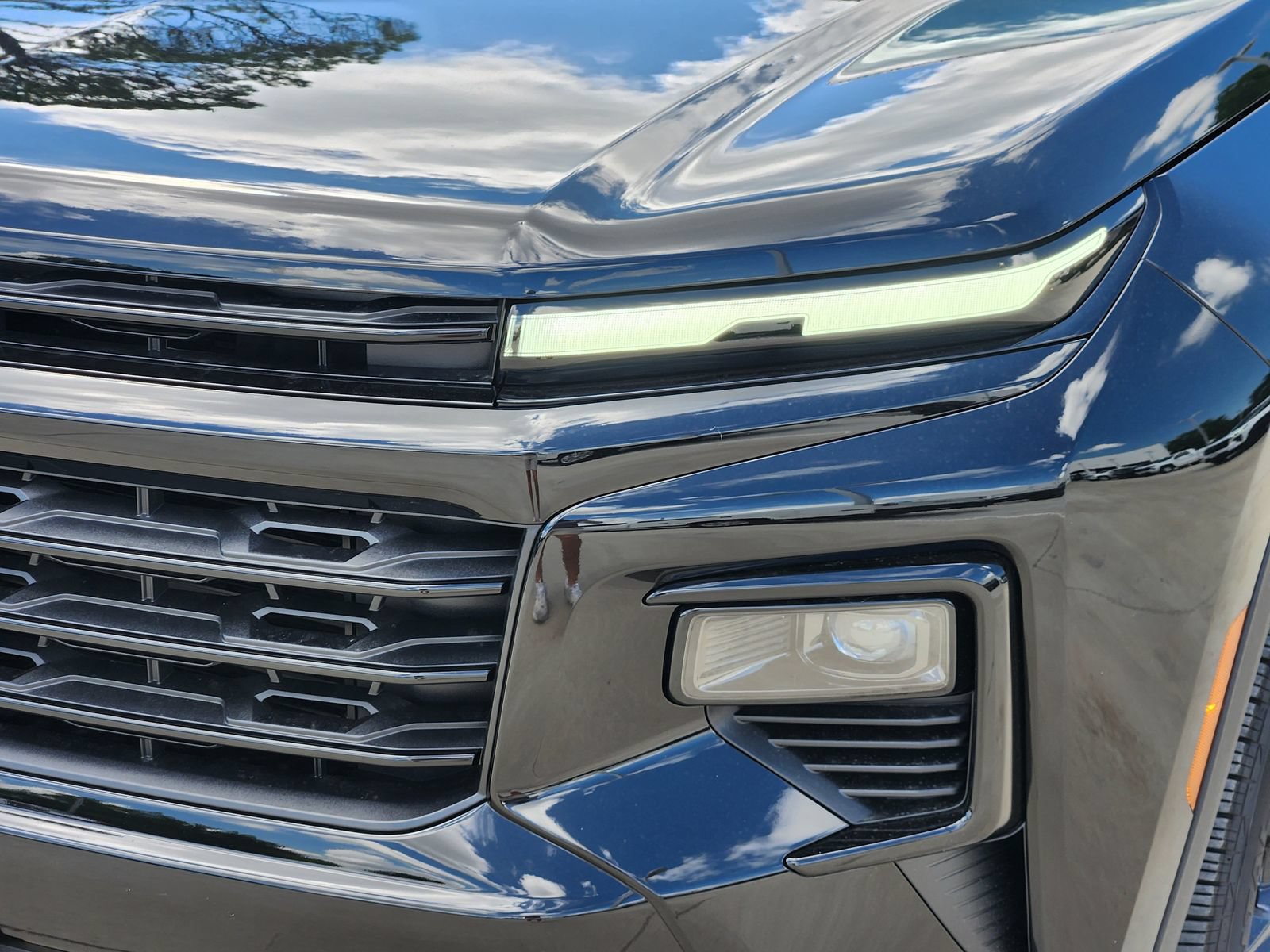 New 2026 Chevrolet Traverse LT w/ Midnight/Sport Edition FWD image 9