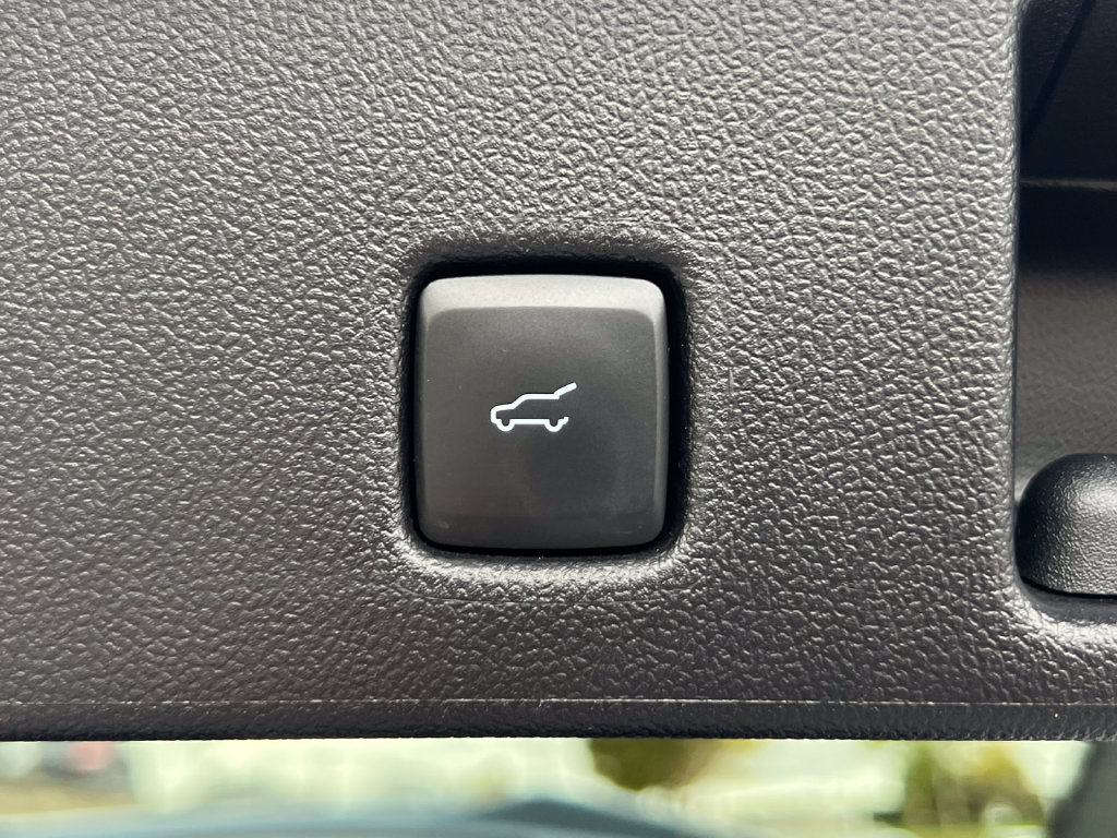 Certified 2023 Ford Escape ST-Line AWD/4WD image 35