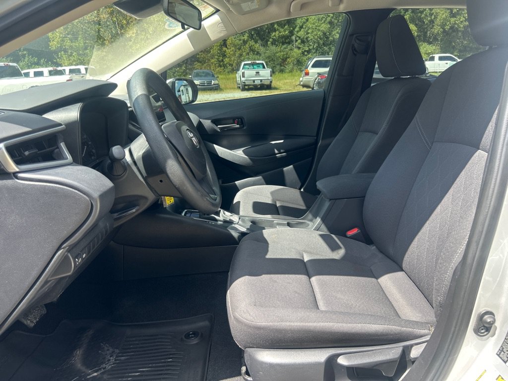 Used 2024 Toyota Corolla LE FWD image 8