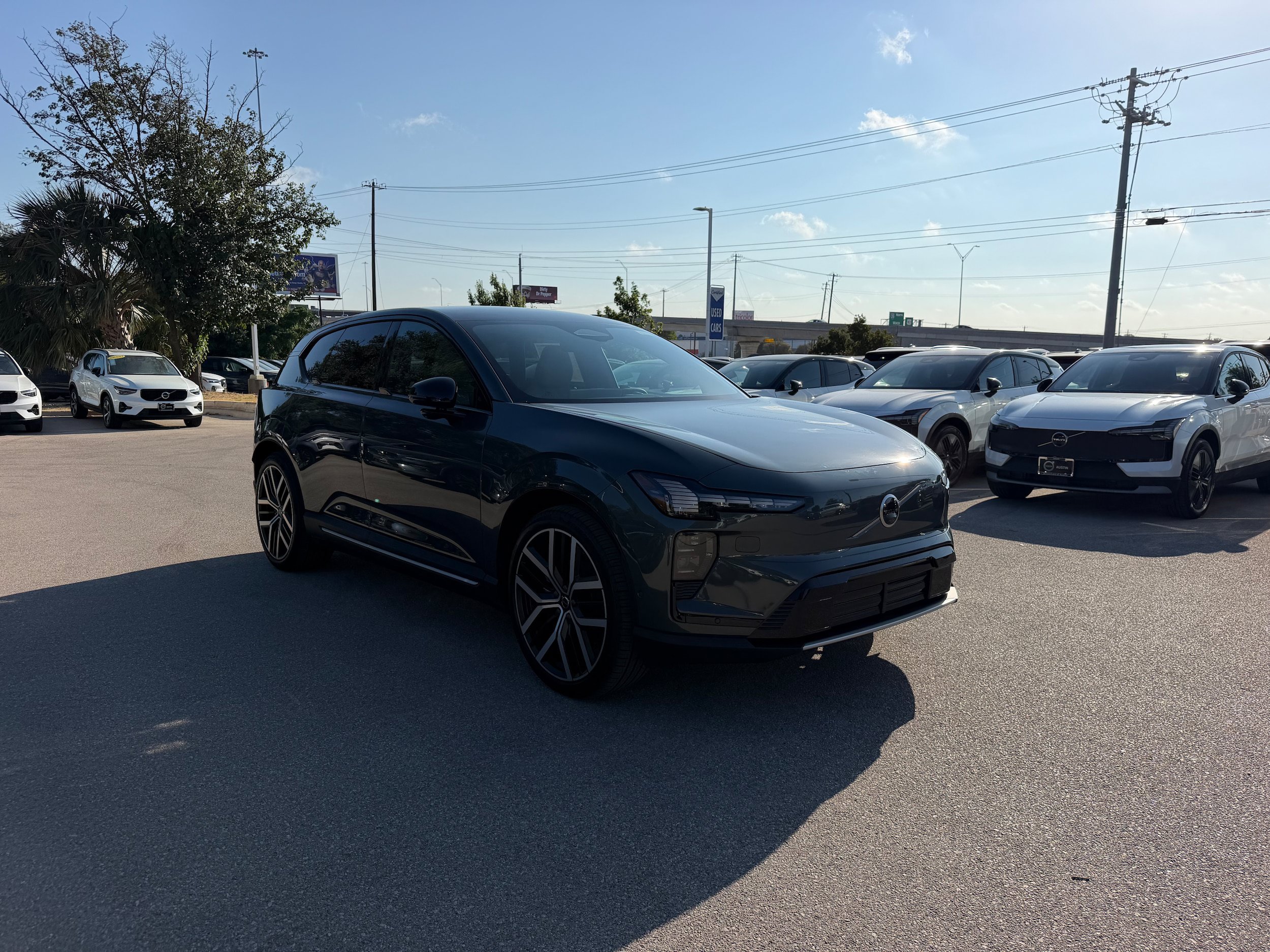New 2027 Volvo EX60 Ultra AWD/4WD image 8