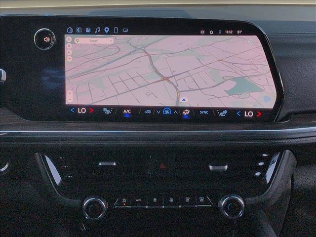 Used 2025 Chevrolet Suburban Z71 AWD/4WD image 13