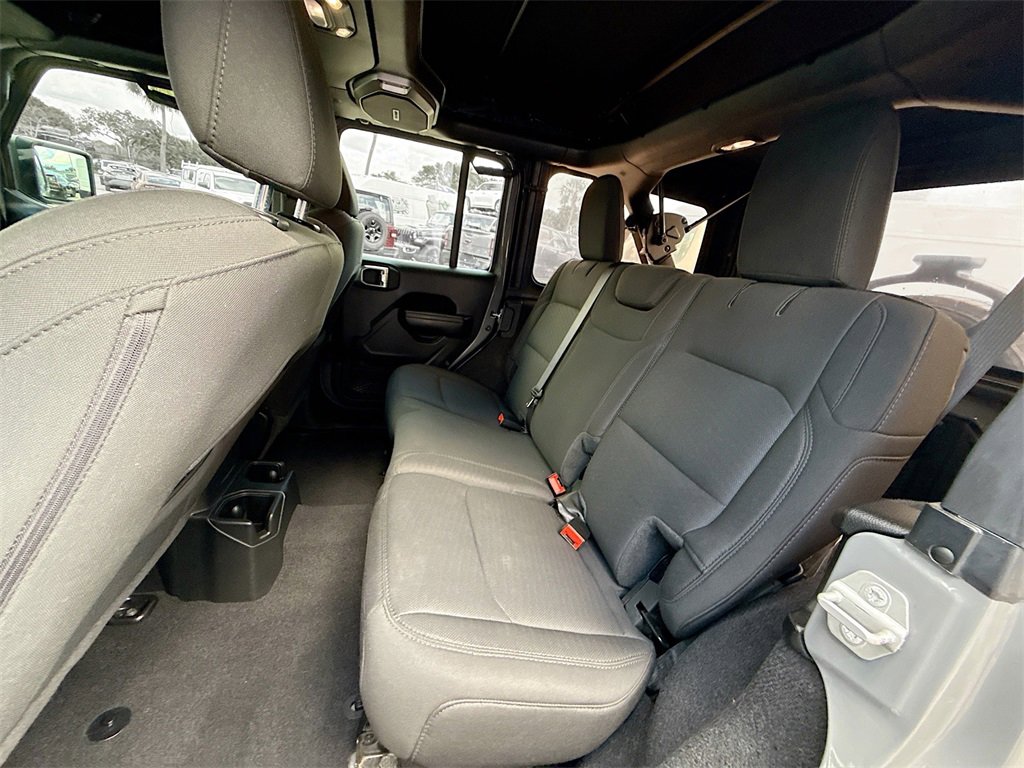 Used 2021 Jeep Wrangler Unlimited Sport image 26