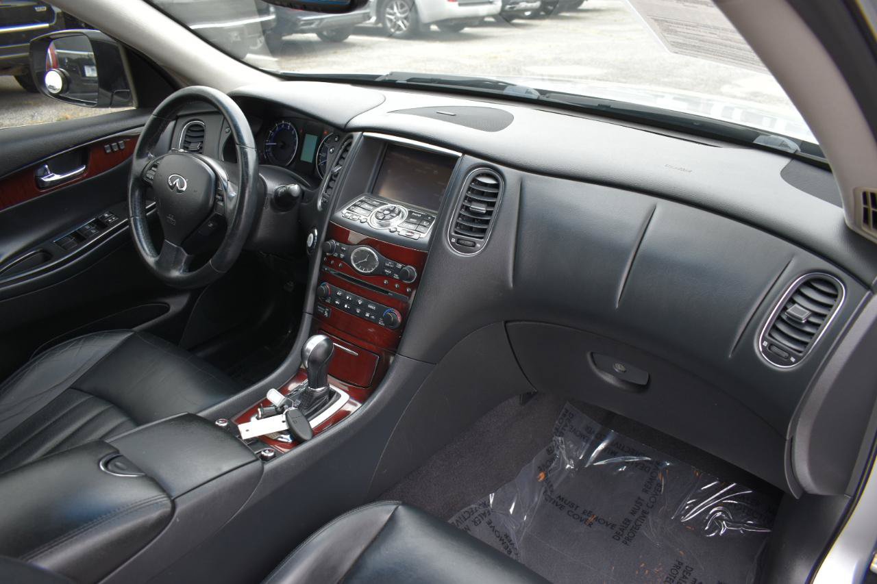 Used 2017 INFINITI QX50 2WD w/ Premium Plus Package image 13