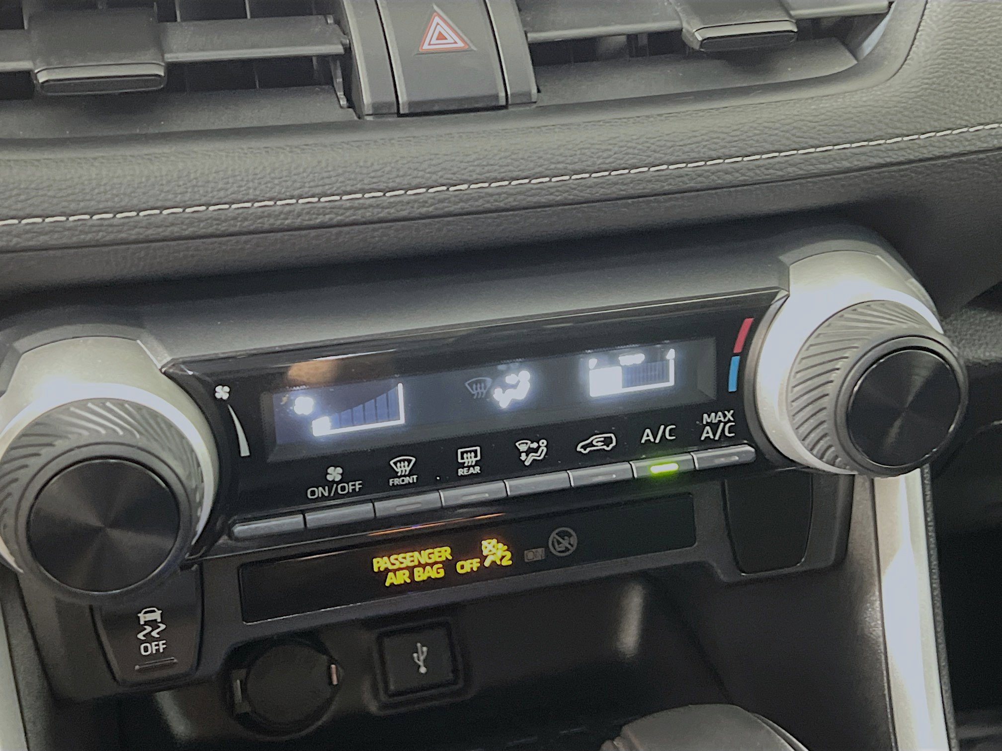 Used 2021 Toyota RAV4 LE image 26