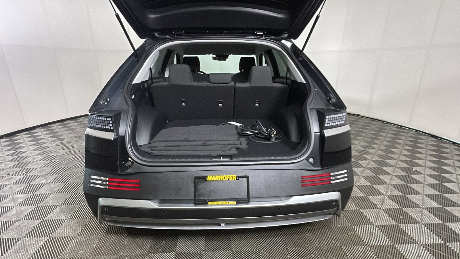 Used 2025 Hyundai Ioniq 5 SE RWD image 29
