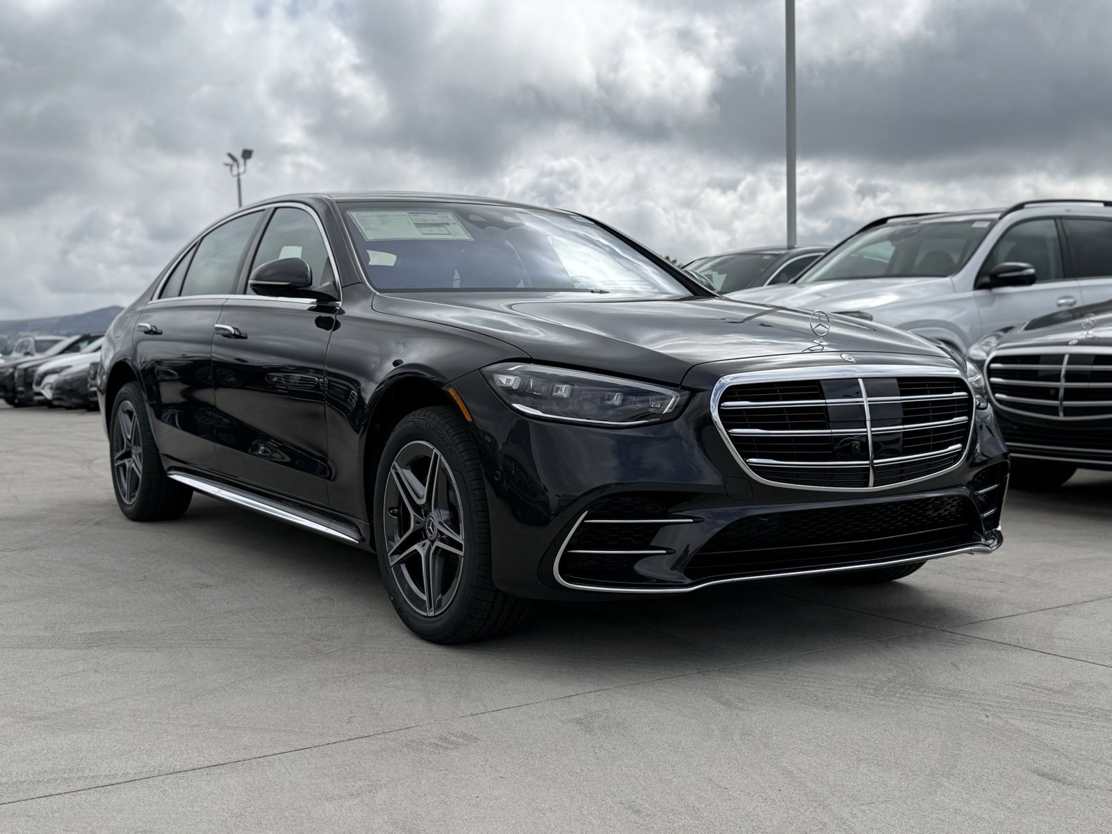 New 2026 Mercedes-Benz S 580 4MATIC Sedan image 2