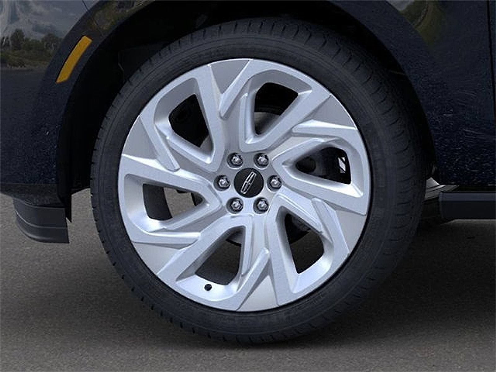 Certified 2025 Lincoln Navigator Reserve AWD/4WD image 34
