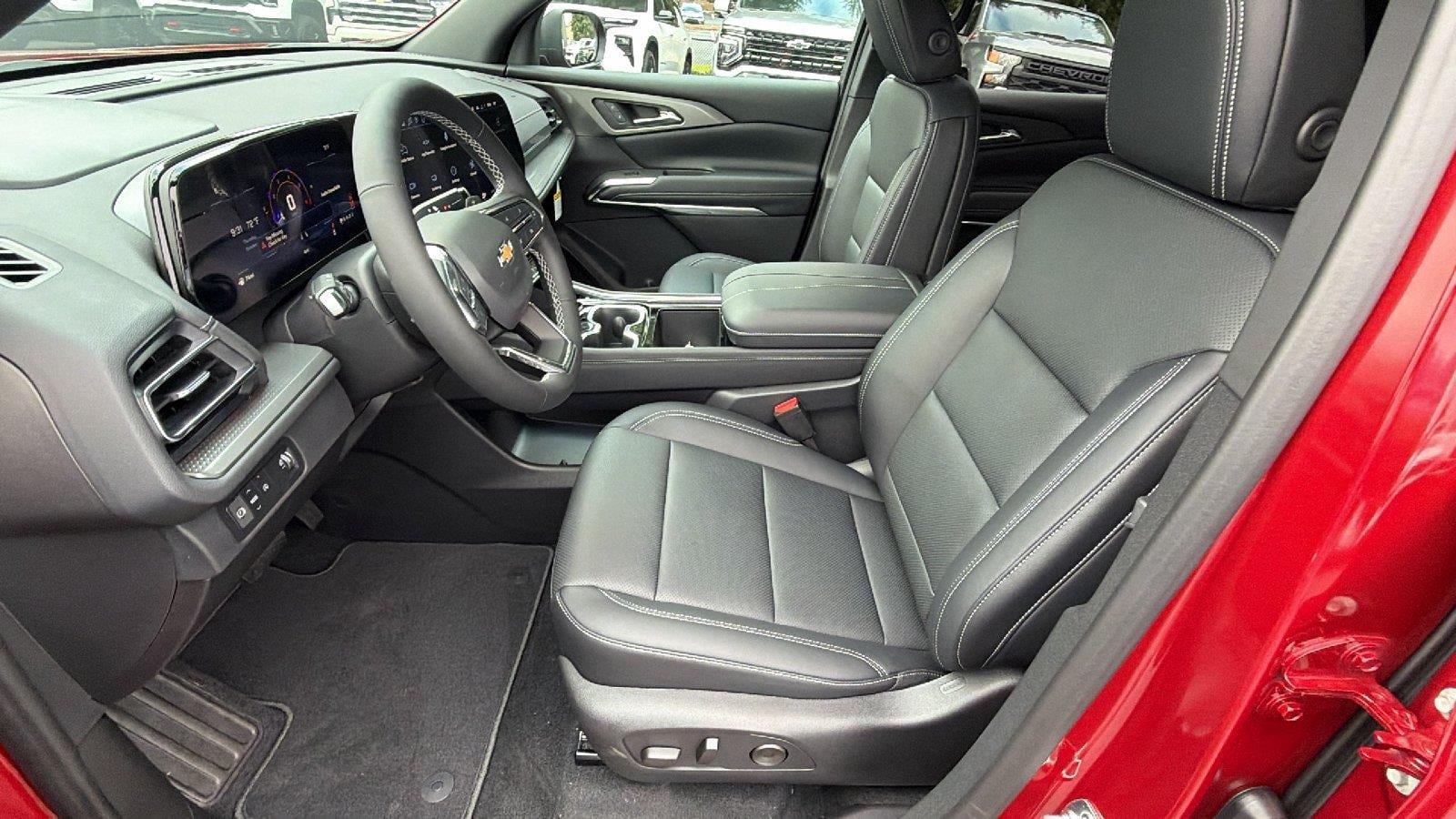 New 2027 Chevrolet Traverse LT FWD image 16