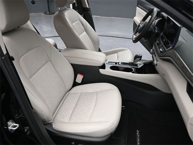 Used 2025 Nissan Altima 2.5 SL image 28