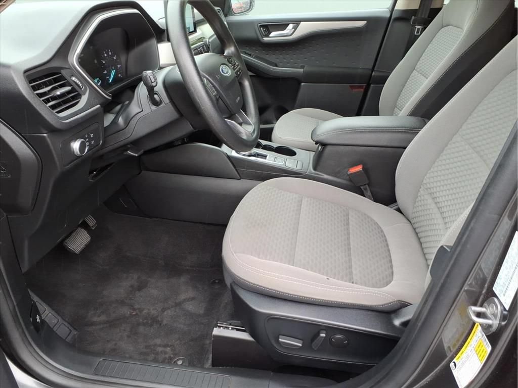 Used 2020 Ford Escape SE FWD image 20