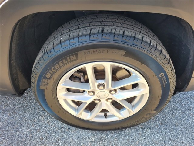 Certified 2021 Jeep Grand Cherokee L Laredo w/ Luxury Tech Group I image 21