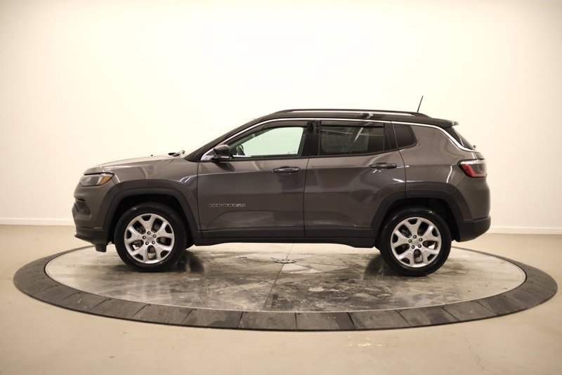 Used 2022 Jeep Compass Limited image 6