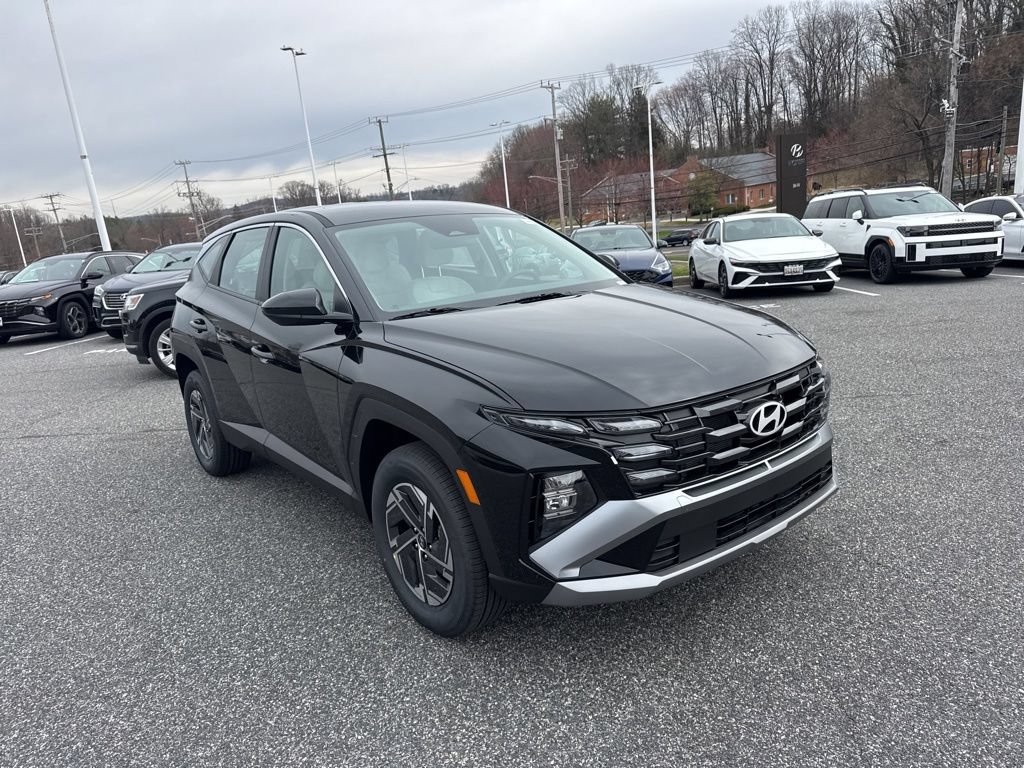 New 2026 Hyundai Tucson Blue SE AWD/4WD image 2