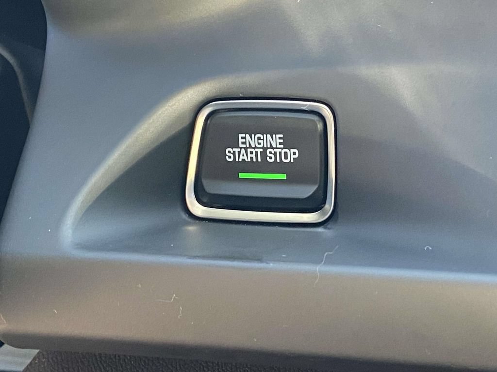 Used 2020 Chevrolet Camaro LT RWD image 24