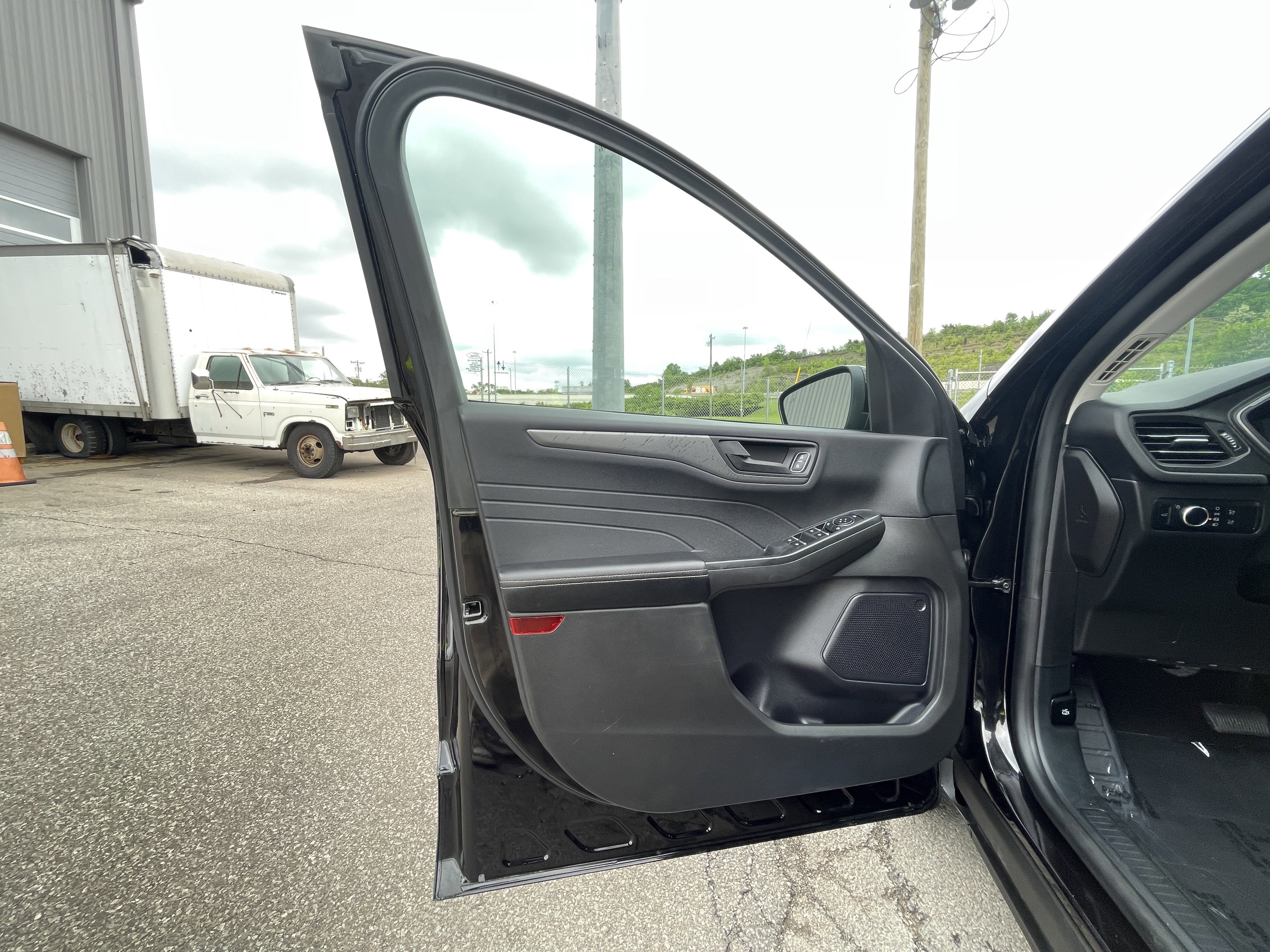 Used 2024 Ford Escape Active FWD image 9