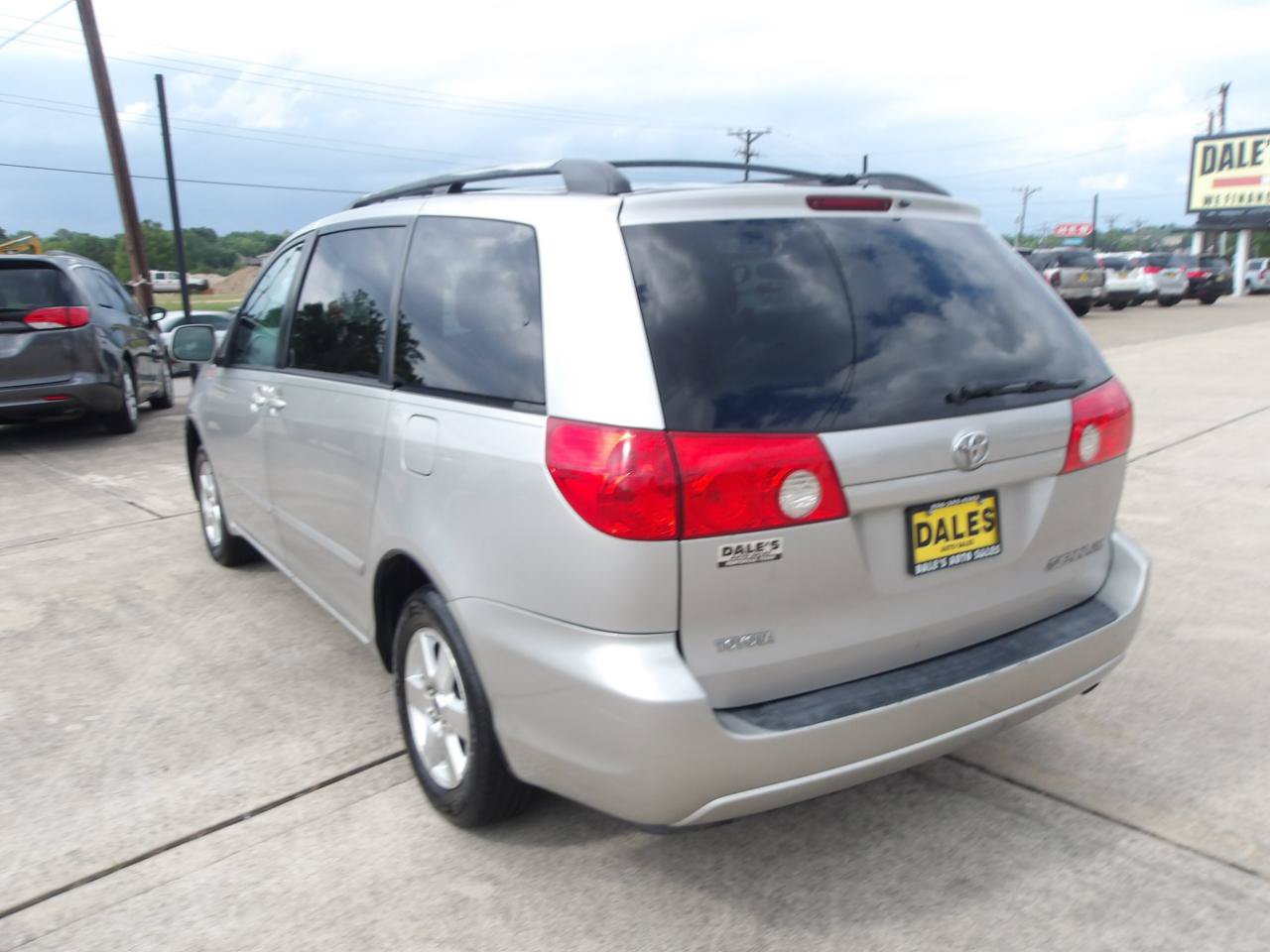 Used 2010 Toyota Sienna FWD image 13