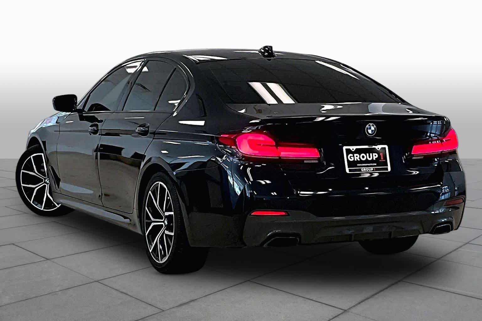 Used 2021 BMW 530i w/ M Sport Package RWD image 10