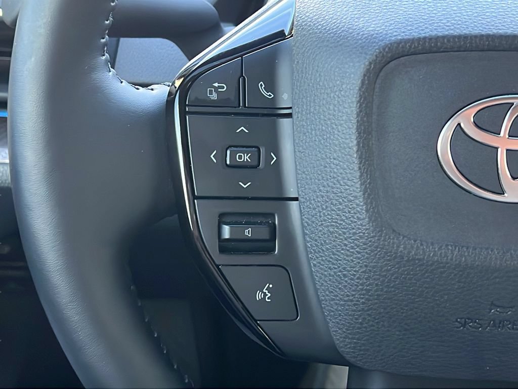 Used 2025 Toyota Prius Limited w/ Limited Premium Package FWD image 20