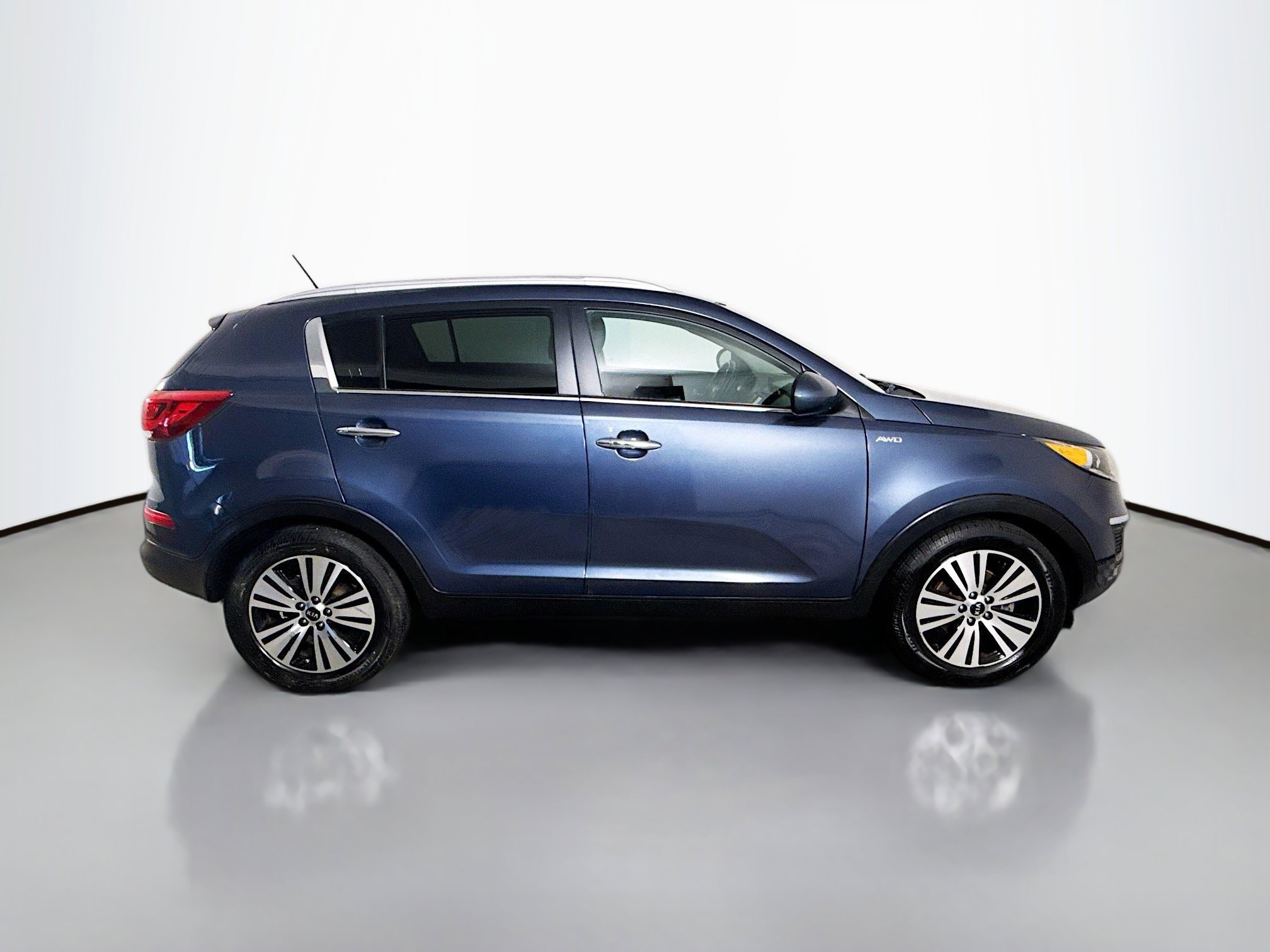 Used 2016 Kia Sportage EX image 11