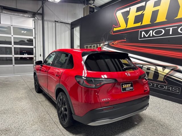 Used 2024 Honda HR-V Sport image 17