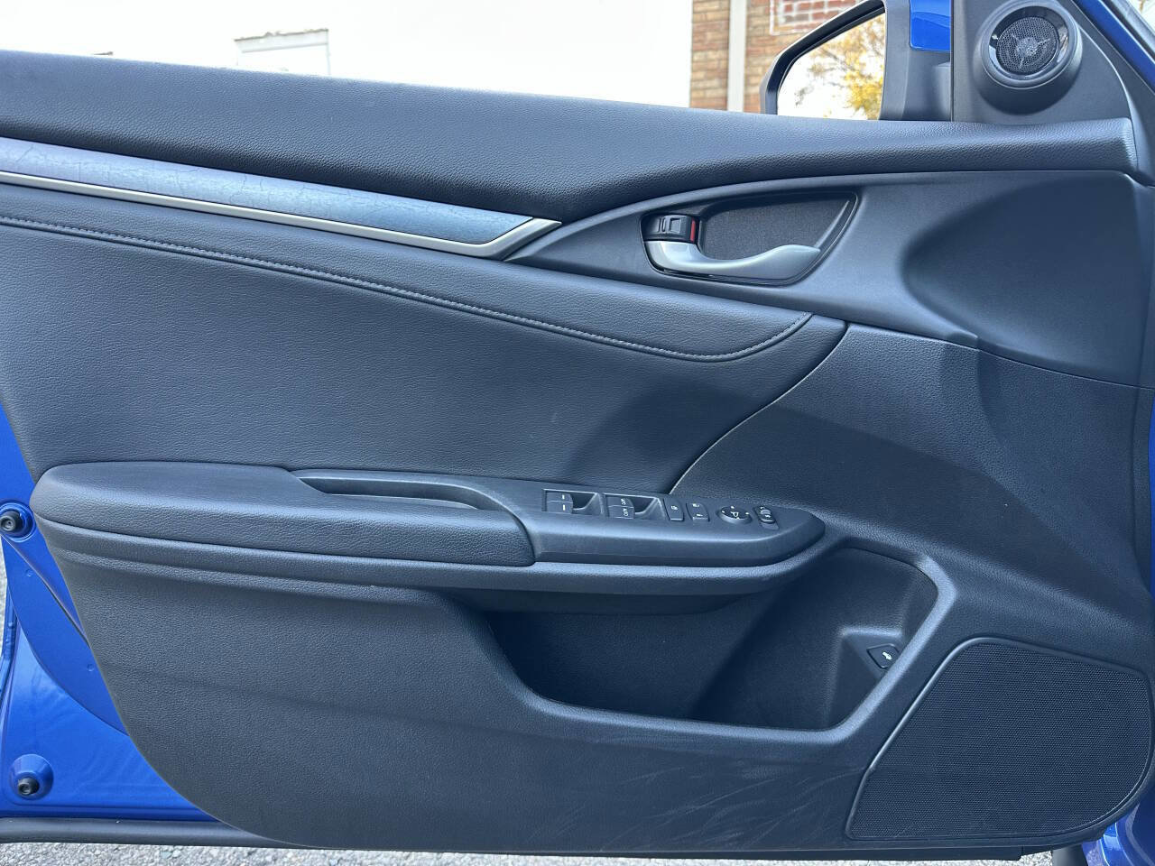 Used 2017 Honda Civic EX-L image 32