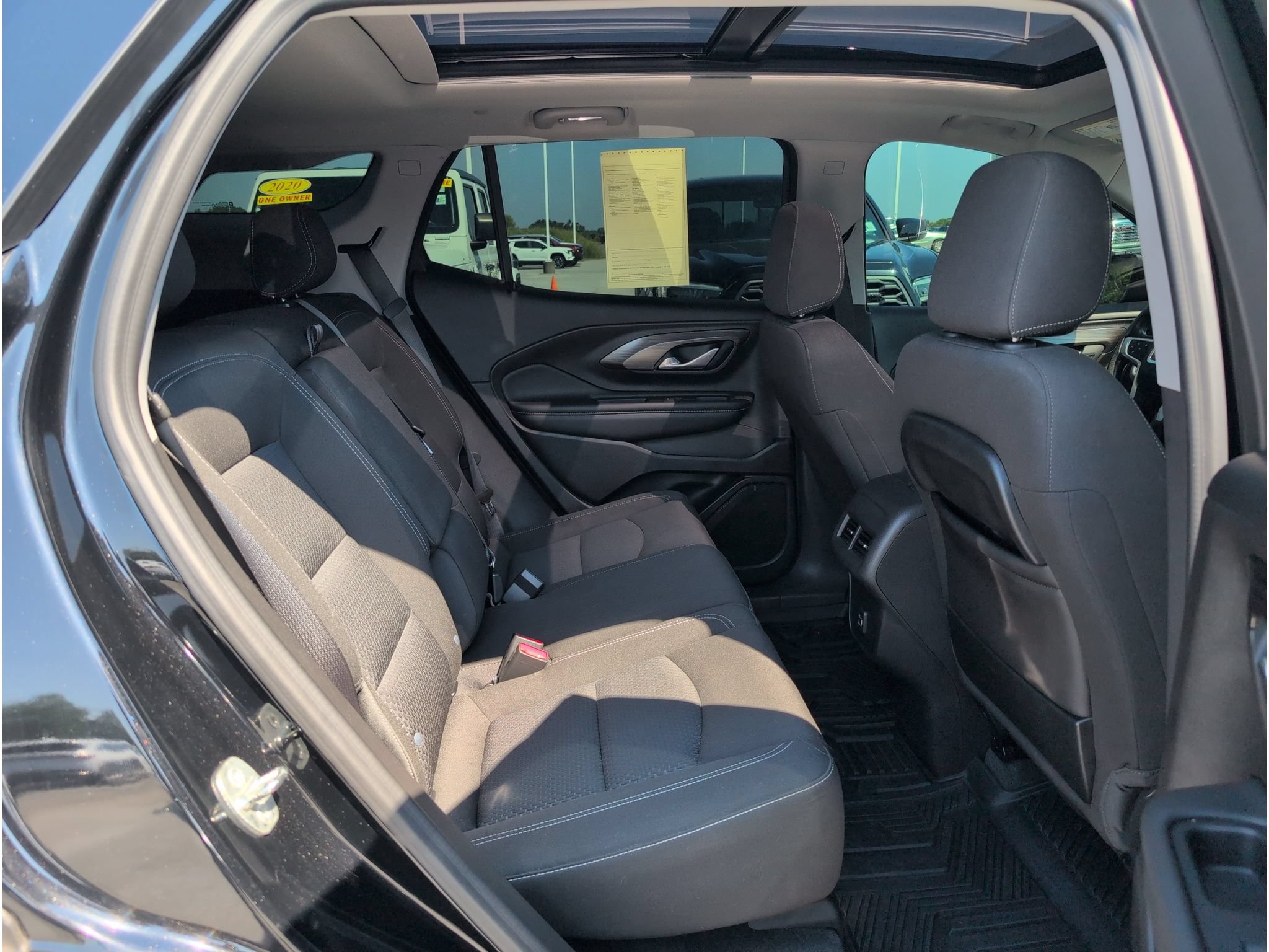 Used 2024 GMC Terrain SLE w/ Driver Convenience Package FWD image 34