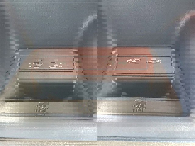 New 2025 Volkswagen ID. Buzz Pro S image 28