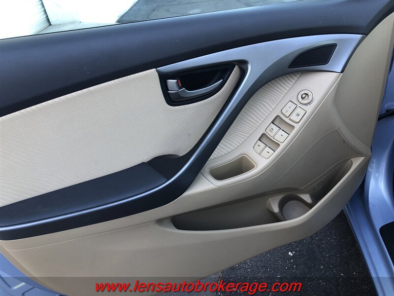 Used 2013 Hyundai Elantra GLS w/ Preferred Pkg FWD image 7