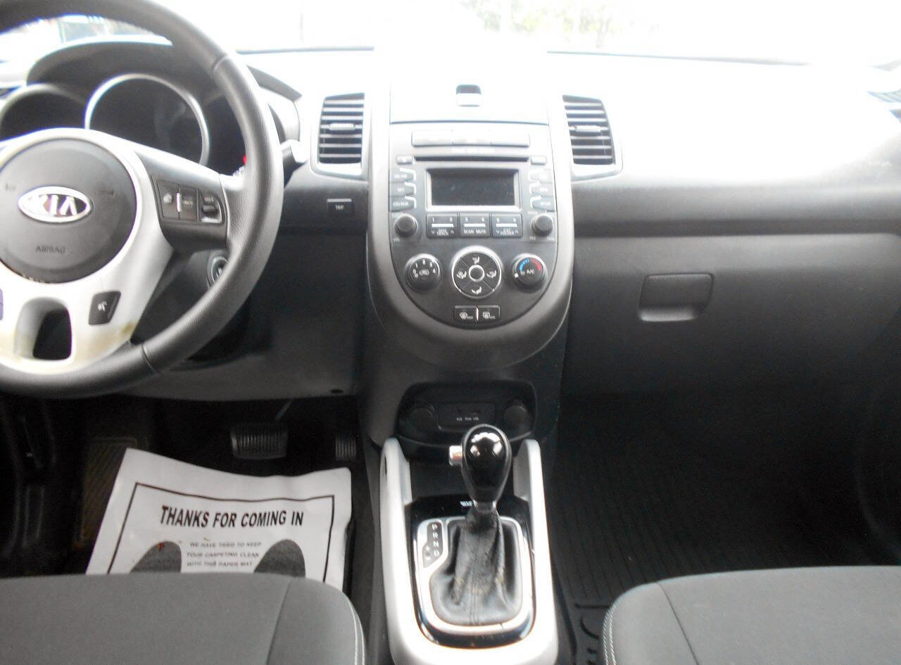 Used 2012 Kia Soul + image 13