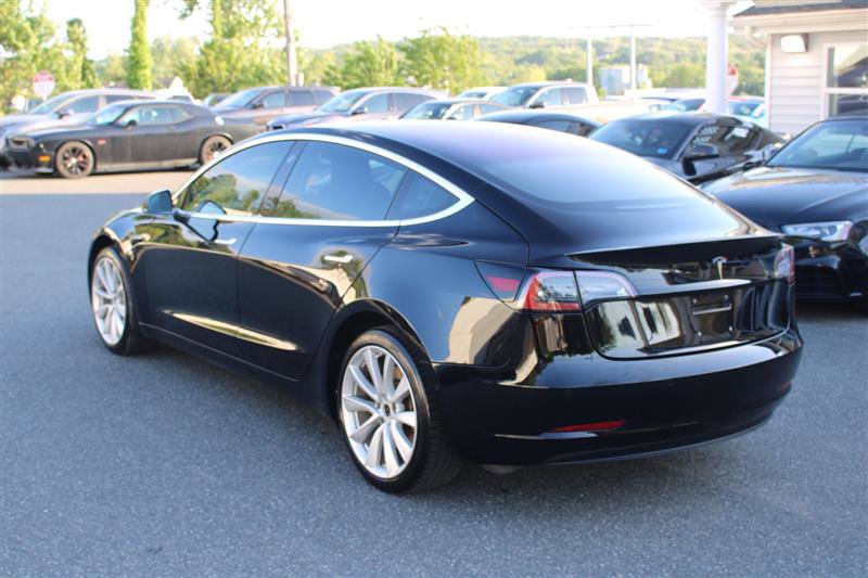 Used 2018 Tesla Model 3 Mid Range RWD image 4