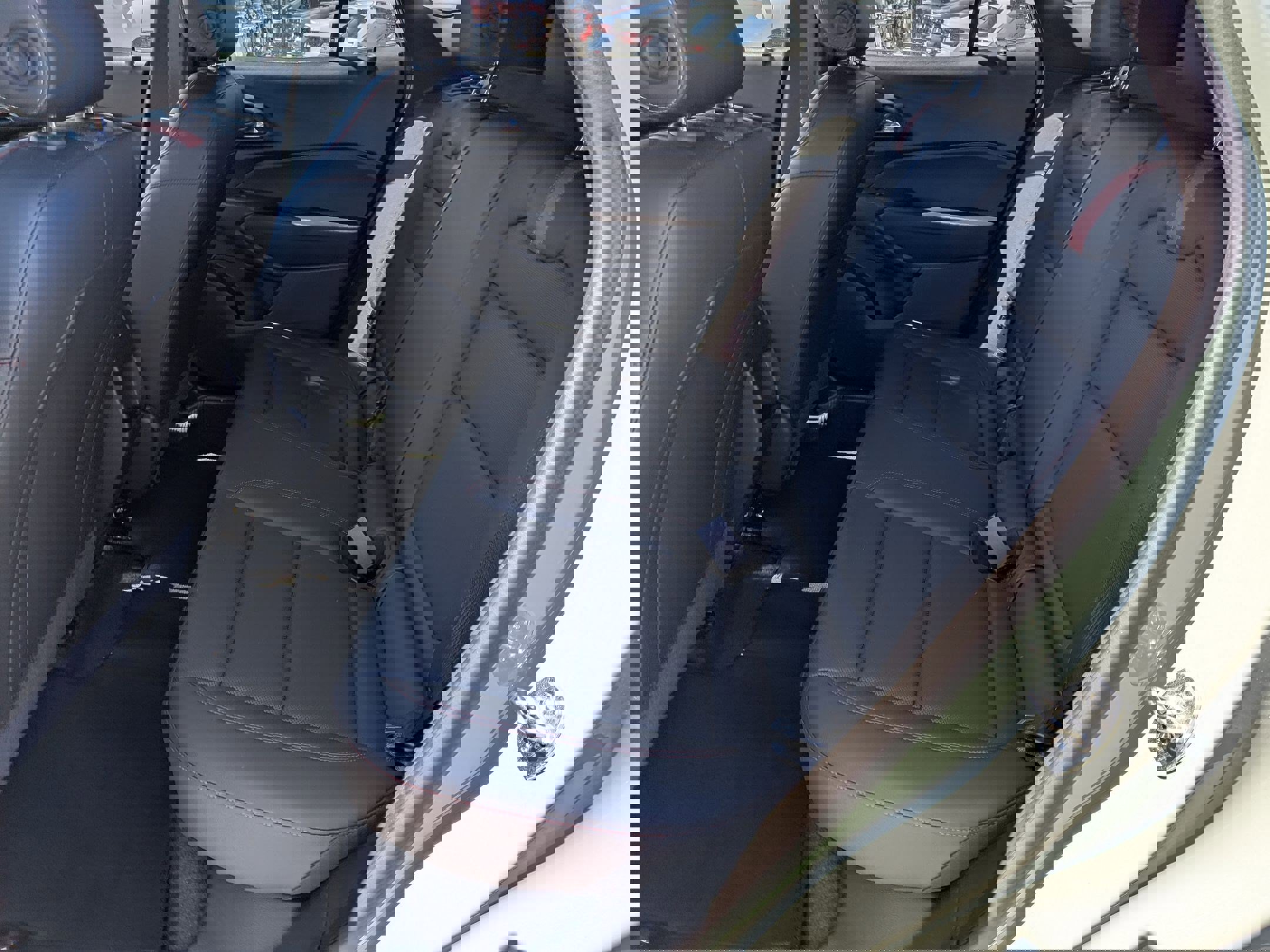 Used 2024 Chevrolet Trax RS w/ Sunroof Package image 28