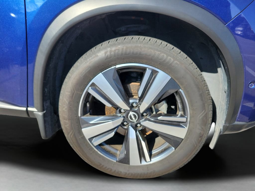 Used 2023 Nissan Rogue SL w/ SL Premium Package image 5