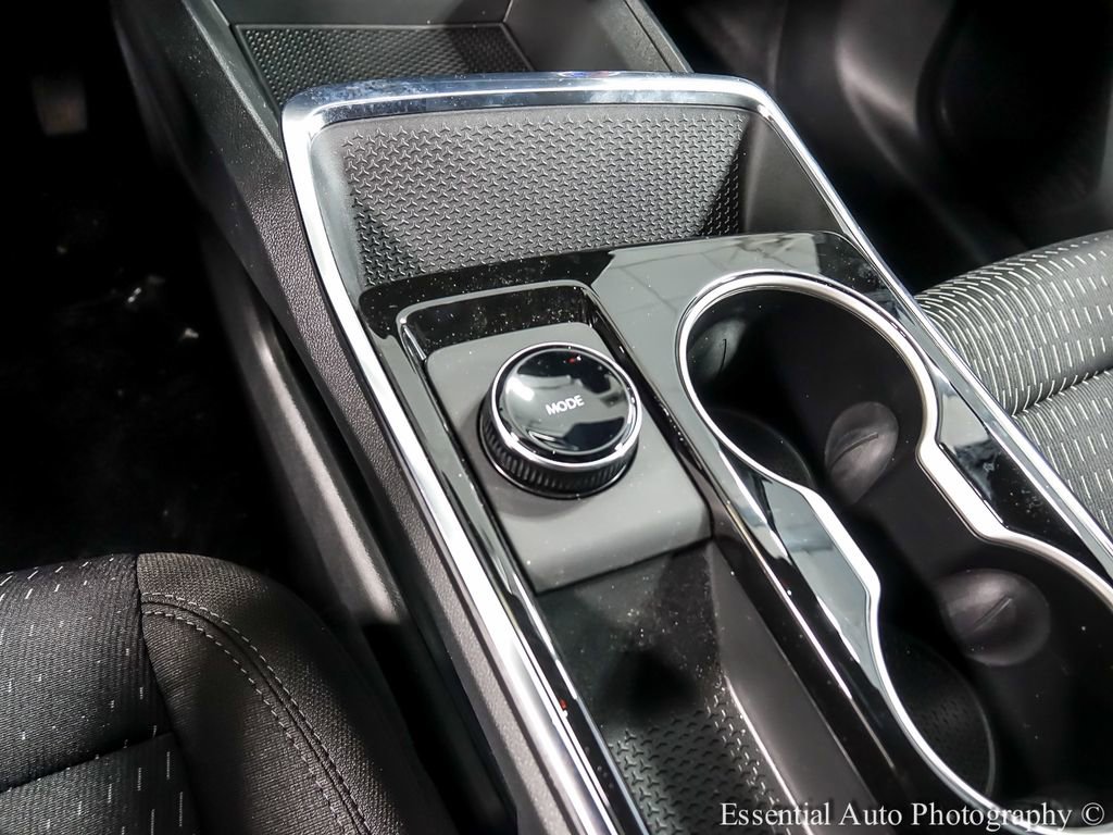 New 2026 Chevrolet Equinox LT w/ Safety and Technology Package image 18