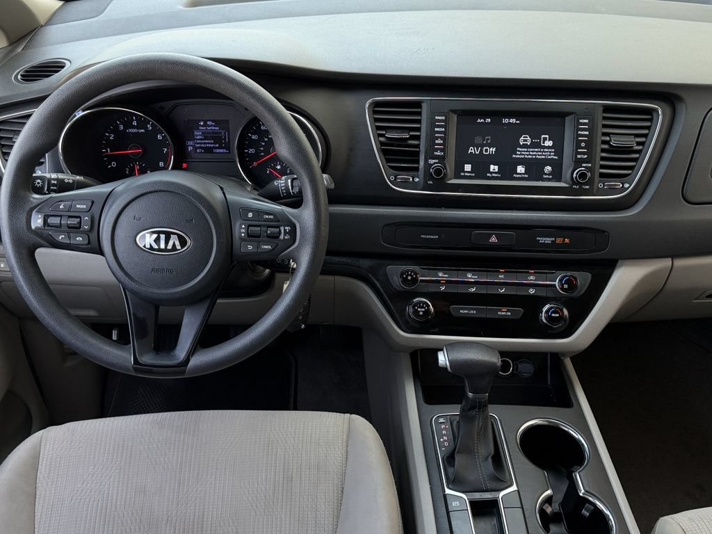 Used 2021 Kia Sedona LX FWD image 12