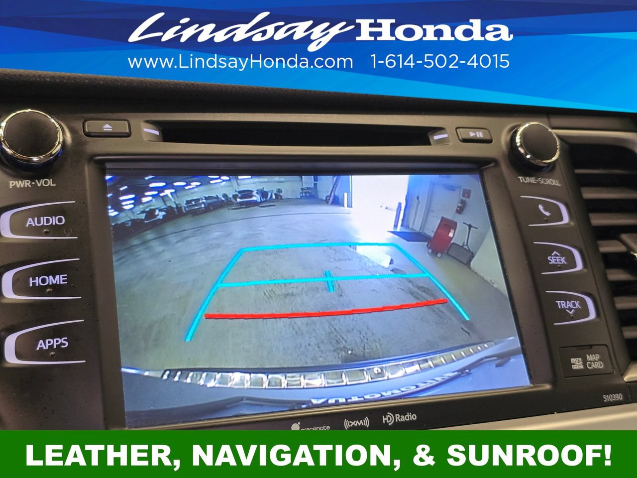 Used 2019 Toyota Highlander XLE AWD/4WD image 16