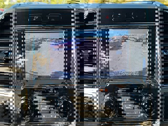 Used 2021 Ford F350 Lariat w/ Chrome Package image 15