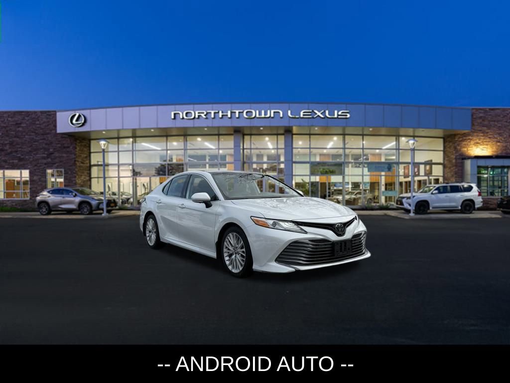 Used 2020 Toyota Camry XLE w/ Driver Assist Package image 3