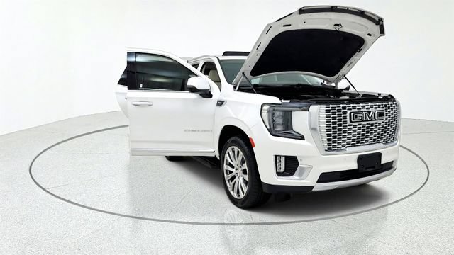 Used 2024 GMC Yukon Denali AWD/4WD image 11