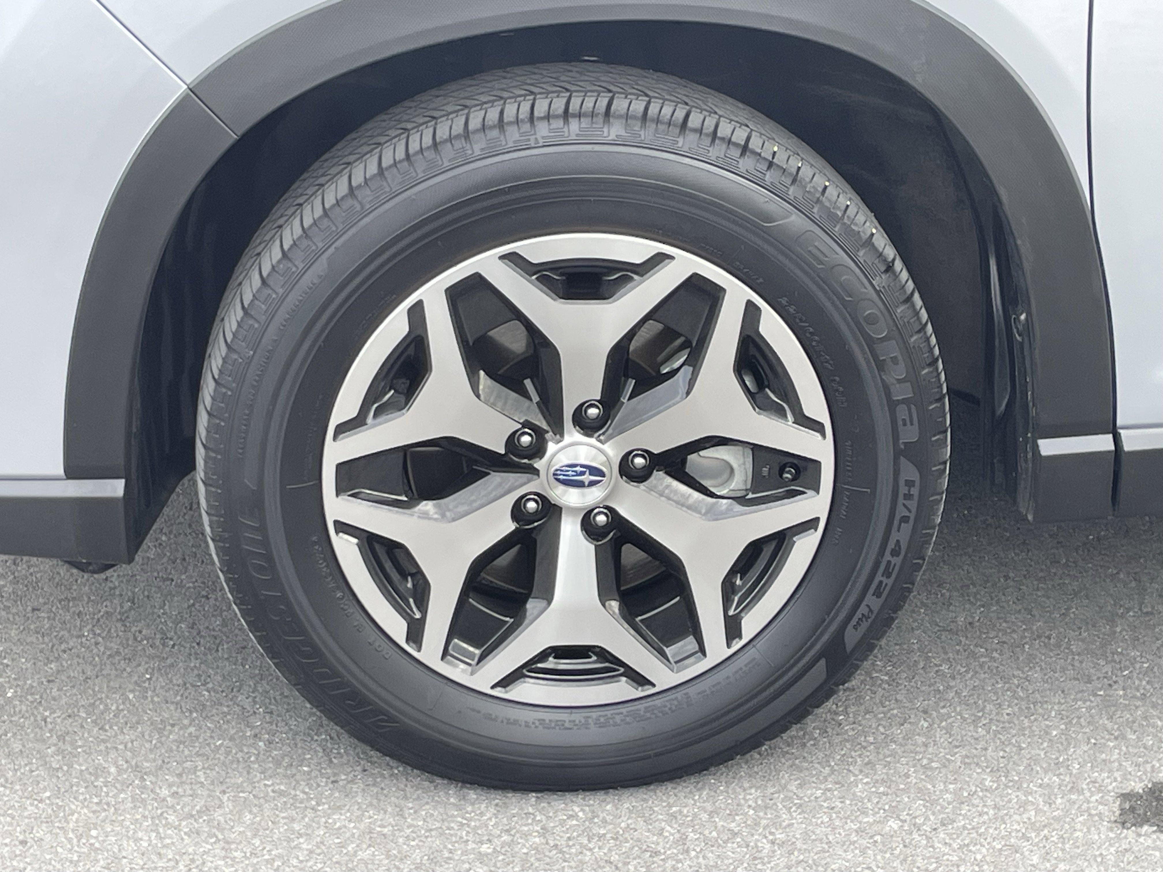 Certified 2023 Subaru Forester Premium AWD/4WD image 11