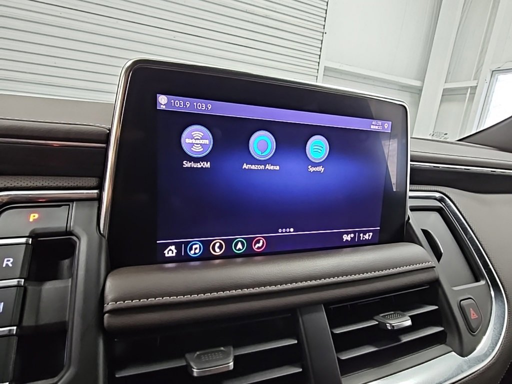 Used 2021 GMC Yukon XL SLT w/ SLT Premium Package image 20