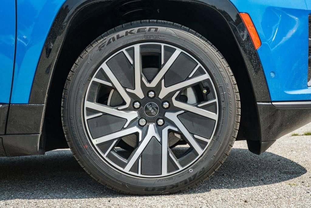 New 2025 Jeep Wagoneer S Limited AWD/4WD image 18