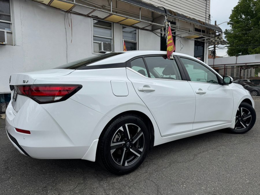 Used 2024 Nissan Sentra SV w/ All-Weather Package FWD image 4