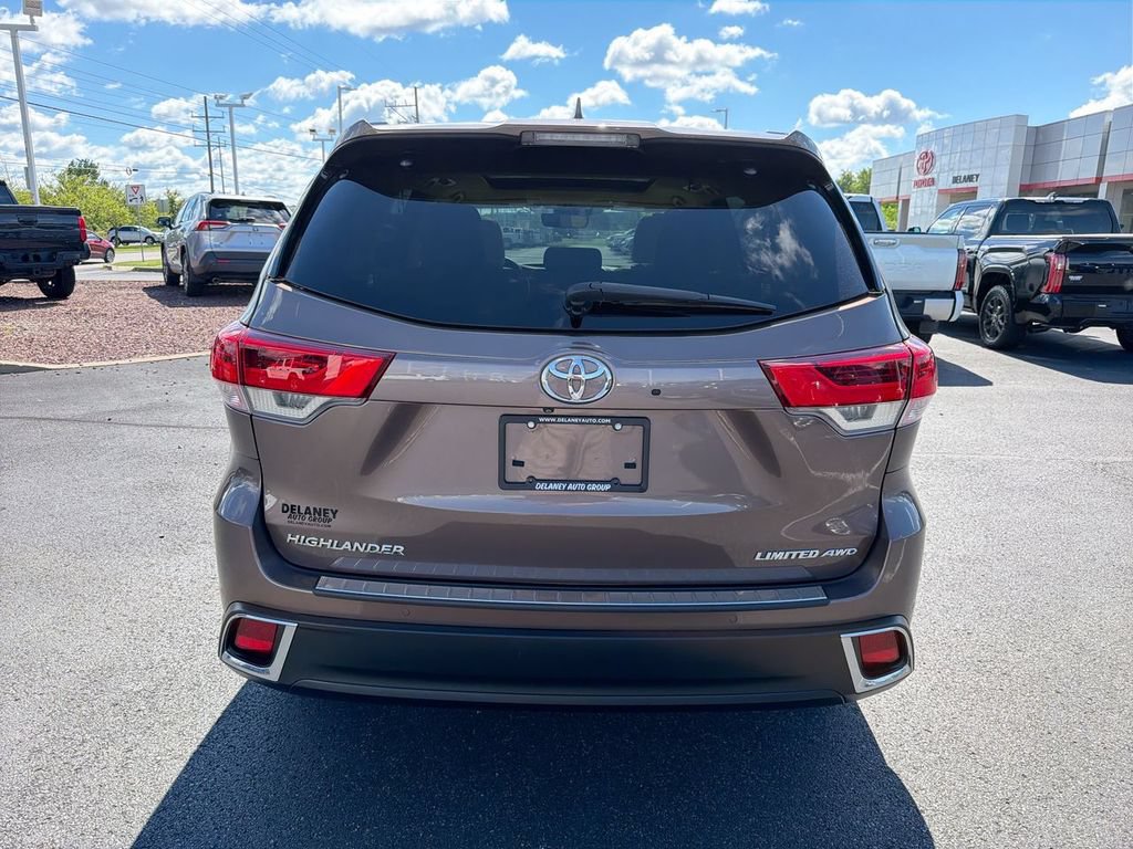 Used 2018 Toyota Highlander Limited Platinum w/ Protection Package #3 AWD/4WD image 7