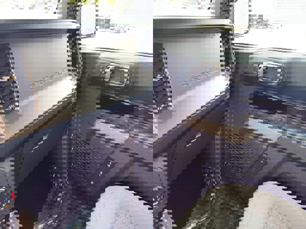 Used 2022 Ford Bronco Outer Banks image 10