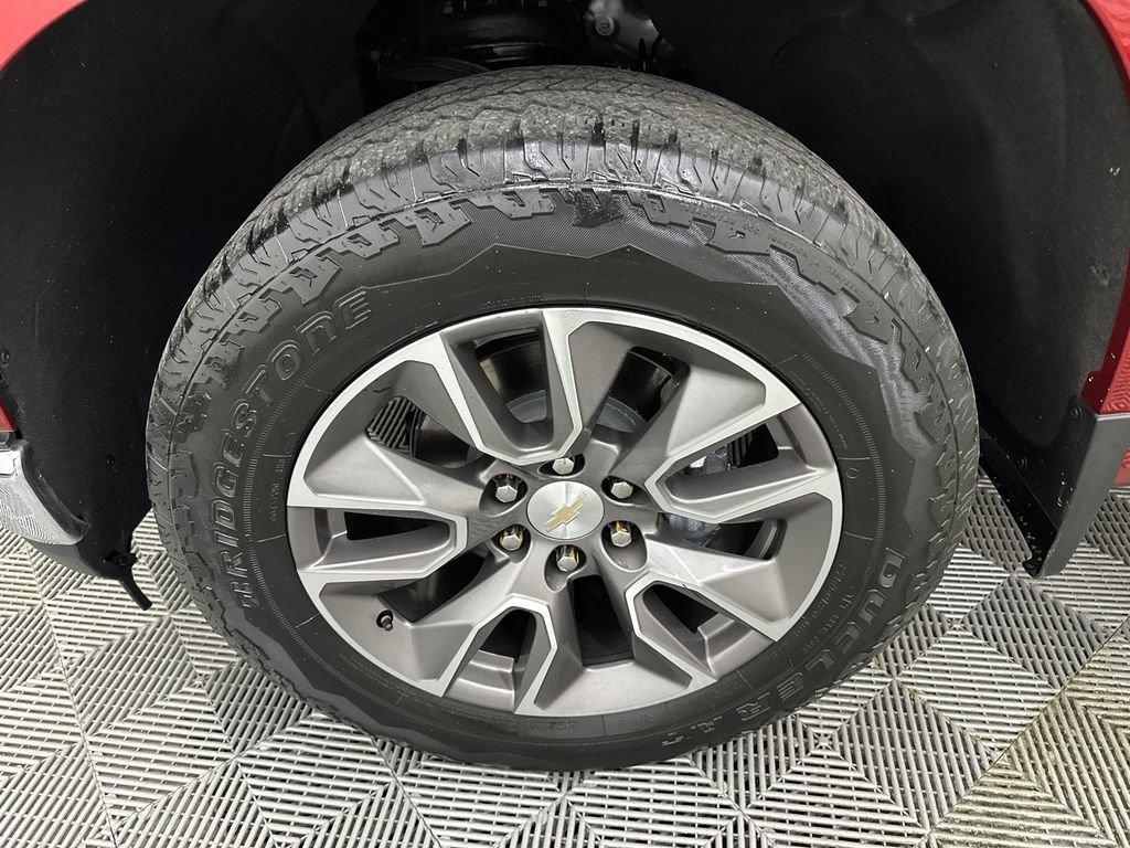 Used 2021 Chevrolet Silverado 1500 LT AWD/4WD image 12