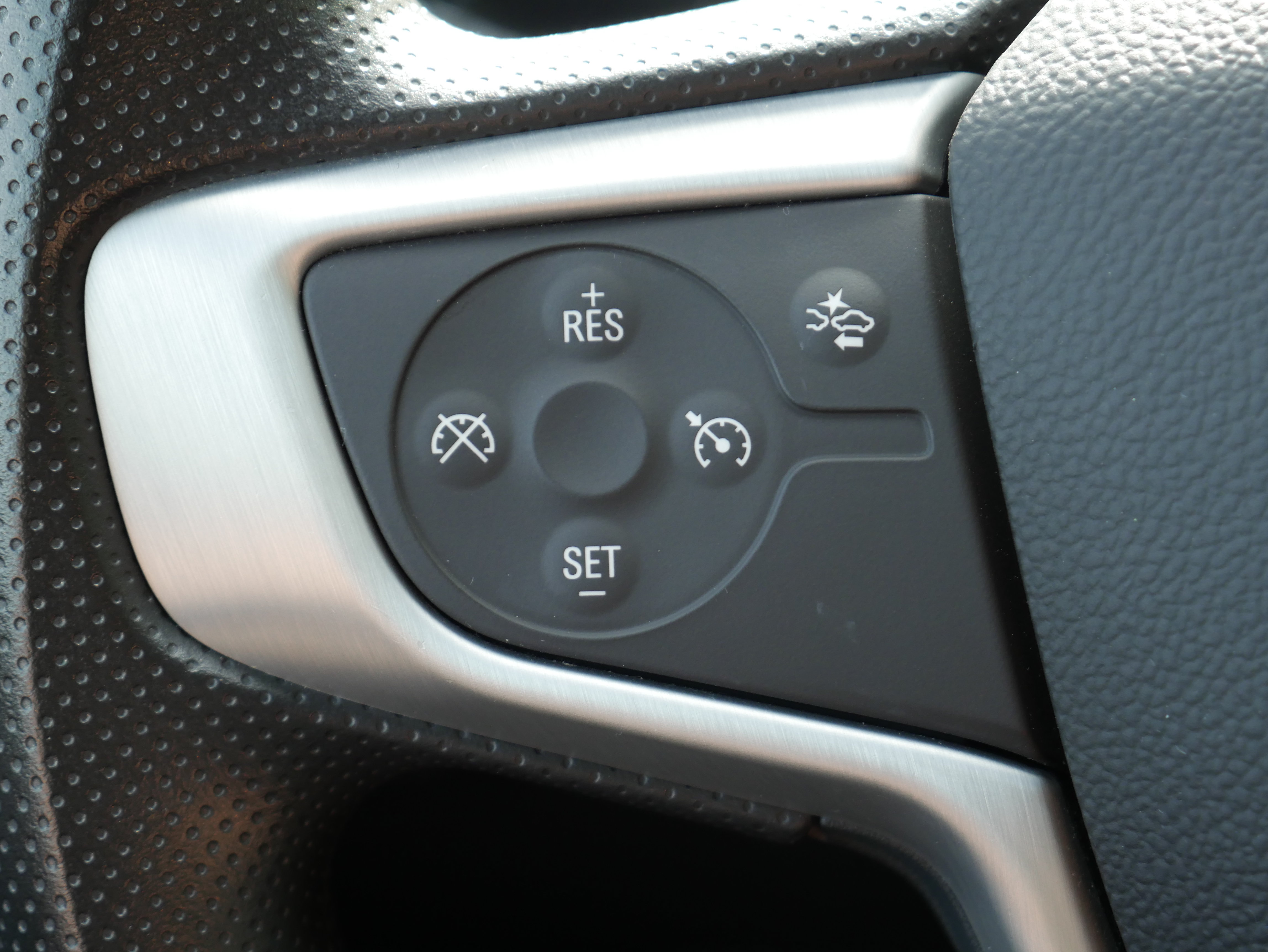 Certified 2023 GMC Acadia SLE w/ Driver Convenience Package AWD/4WD image 26