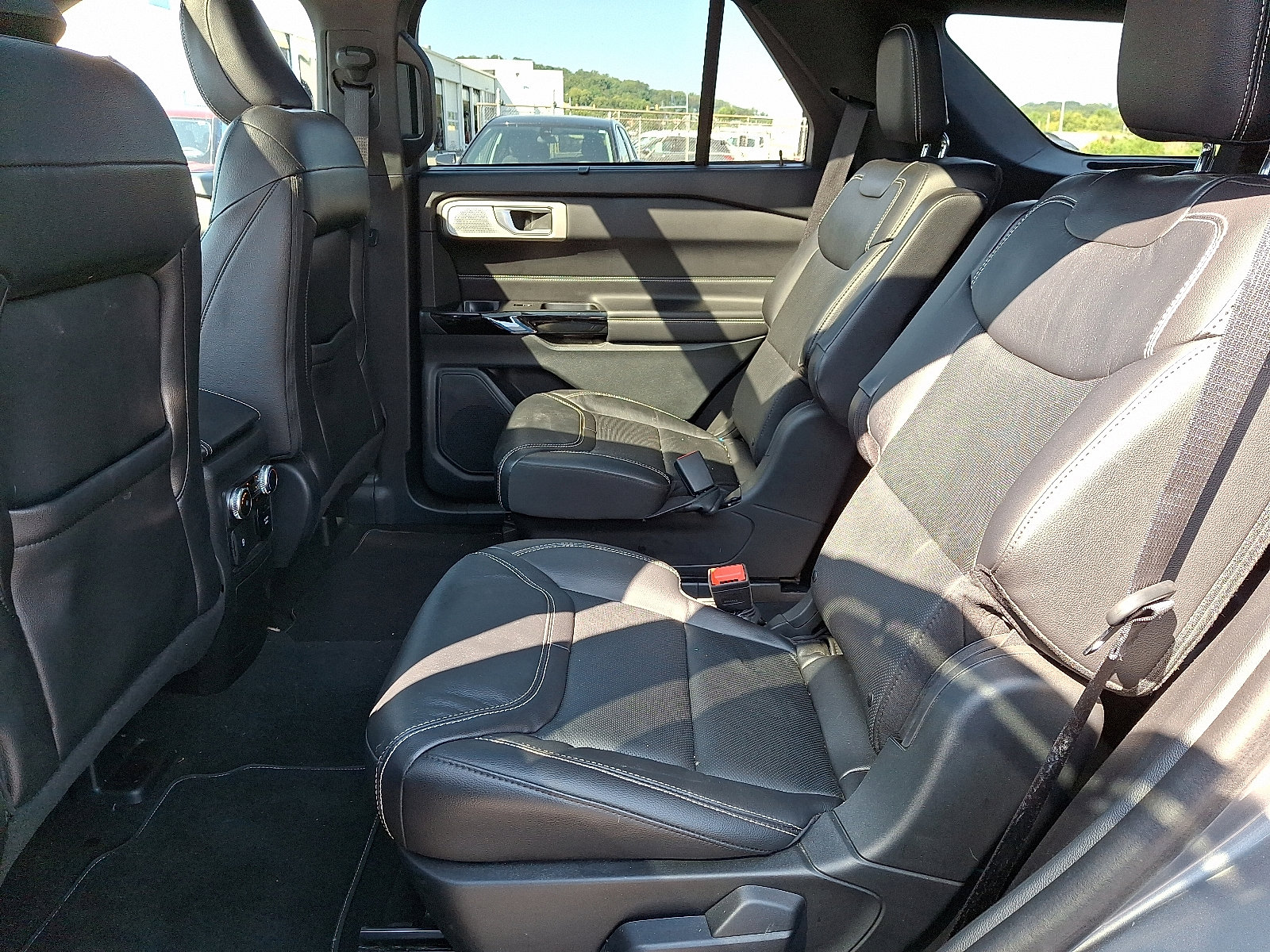 Used 2023 Ford Explorer ST w/ Equipment Group 401A image 10