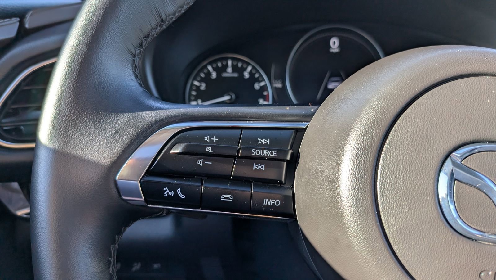 Certified 2025 MAZDA CX-30 AWD 2.5 S w/ Premium Package image 21